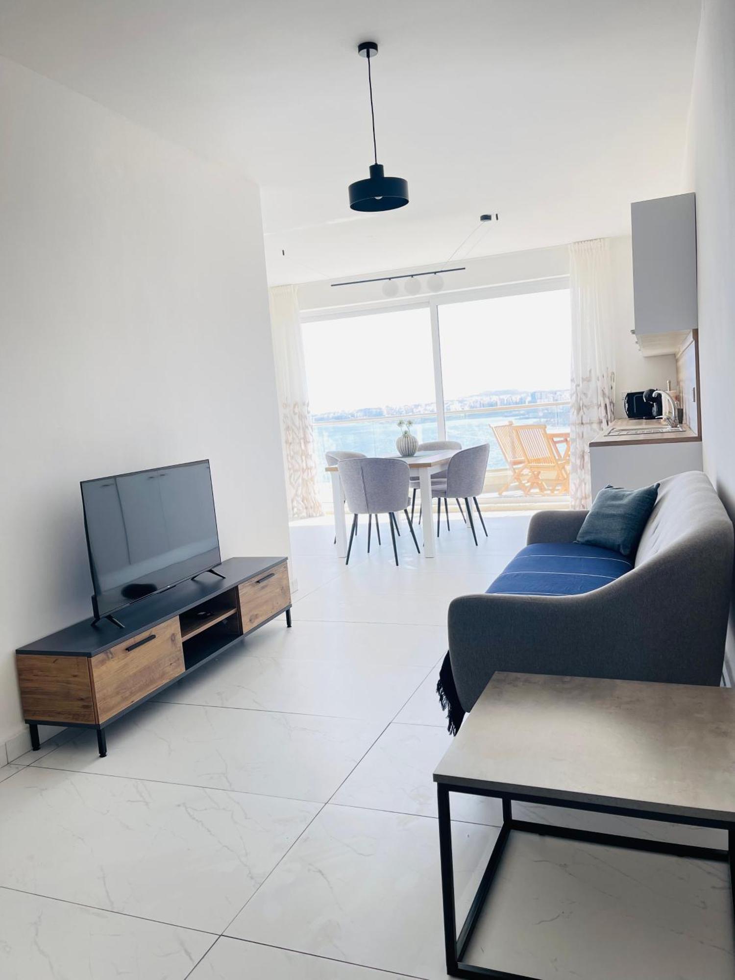 Blu Mar Sea View Apartments St. Paul's Bay Exteriör bild
