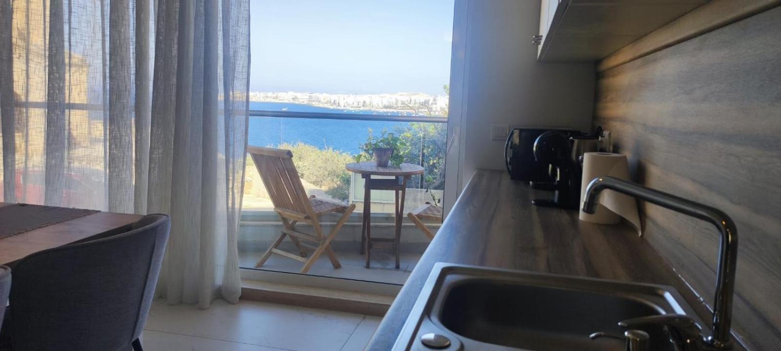 Blu Mar Sea View Apartments St. Paul's Bay Exteriör bild