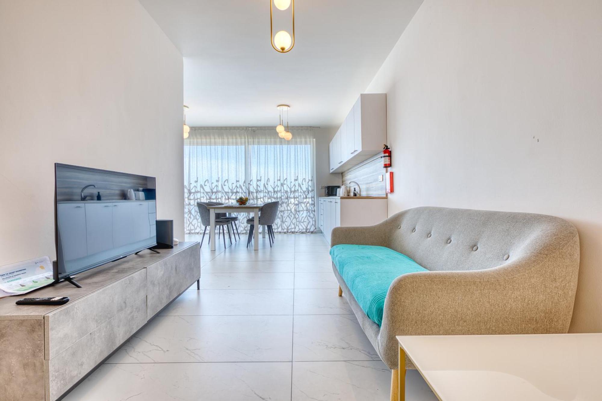 Blu Mar Sea View Apartments St. Paul's Bay Exteriör bild