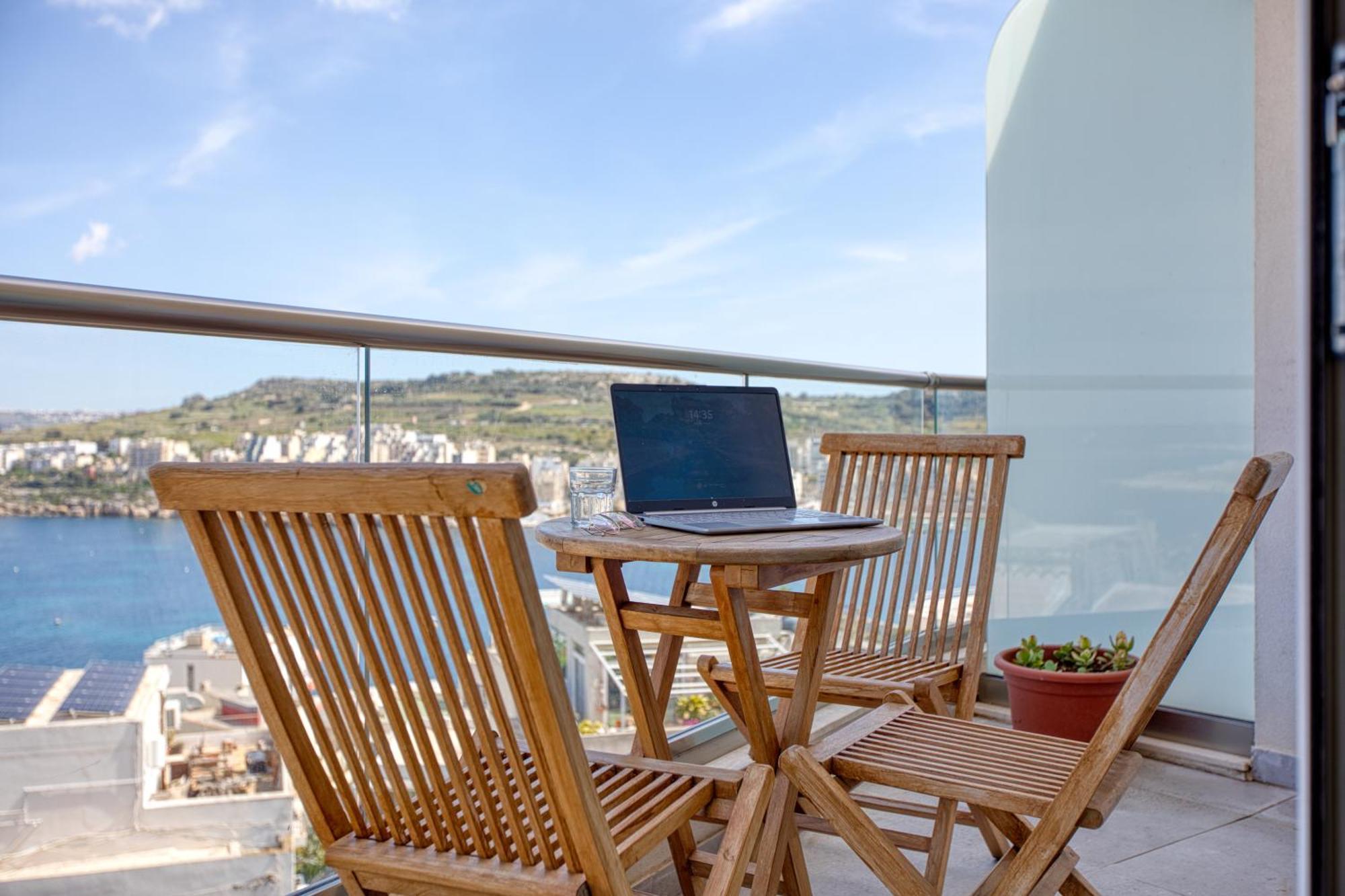 Blu Mar Sea View Apartments St. Paul's Bay Exteriör bild