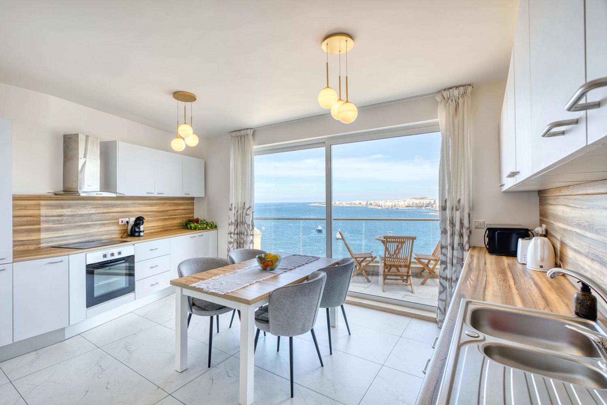 Blu Mar Sea View Apartments St. Paul's Bay Exteriör bild